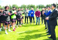 Yüzlerce futbolcuyu profesyonel kulüplere yolladık