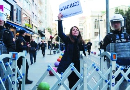 Türkiye basın özgürlüğünde 16 sıra geriledi, 180 ülke içinde 165'inci sırada