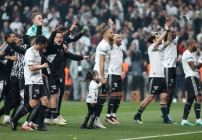 Beşiktaş'tan depremzedeler için Azerbaycan'da dostluk maçı