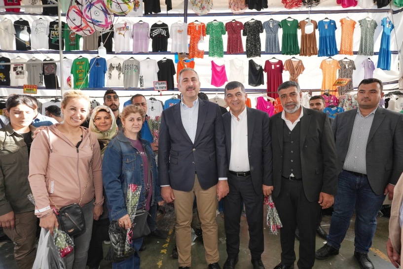 Pazar esnafı, ziyaret edildi