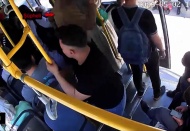 Otobüsteki hırsızlık anı kameraya takıldı