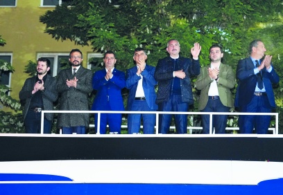 Yapacak çok işimiz var