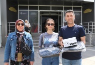 Gençlere, çanta ve spora ayakkabı dağıtıldı