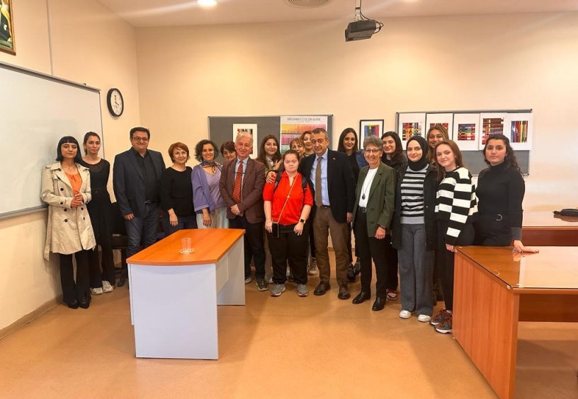 “Sürdürülebilir tekstil ve geleceğimiz için gençlerin vizyonuna güveniyoruz”