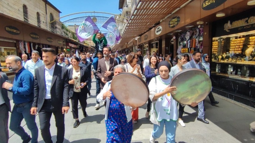 Yeşil Sol Parti Gaziler Caddesi’ndeydi