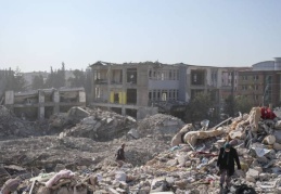 Deprem bölgesindeki kamu personeline 6 ay süreyle tazminat ve fazla çalışma ücreti ödenecek