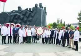 Ekonomik kriz eczaneleri nefes alamaz duruma getirdi