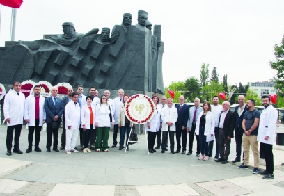 Ekonomik kriz eczaneleri nefes alamaz duruma getirdi