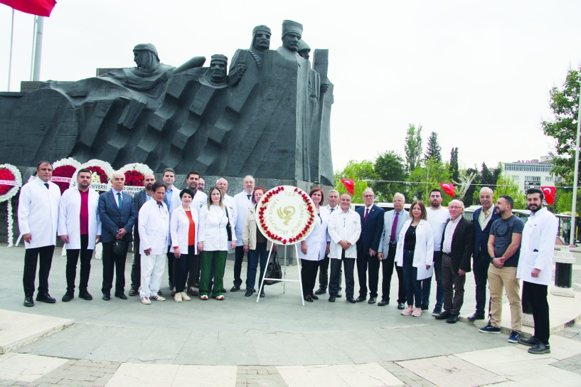 Ekonomik kriz eczaneleri nefes alamaz duruma getirdi