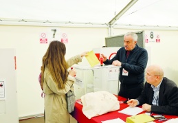 Sağduyu, sükunet ve demokrasi hakim olsun