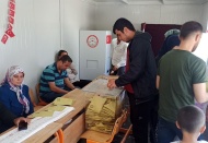 İslahiye'de 900 depremzede konteynerde oy kullandı