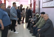 Gaziantepliler oy kullanmak için okullara akın etti