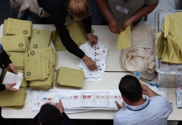 Sandıkların kapanmasının ardından liderlerden ilk mesajlar