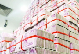 Bütçe açığı nisanda 132,4 milyar lira oldu