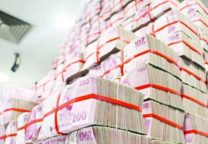 Bütçe açığı nisanda 132,4 milyar lira oldu