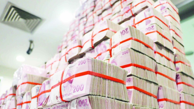 Bütçe açığı nisanda 132,4 milyar lira oldu