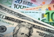 Döviz kurunda 'ikinci tur' etkisi: Dolar ve euro, TL karşısında rekor tazeledi