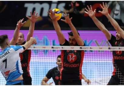 Voleybol Efeler Ligi'nde şampiyon Ziraat Bankası!