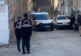 Akrabaların silahlı kavgasında 10 gözaltı