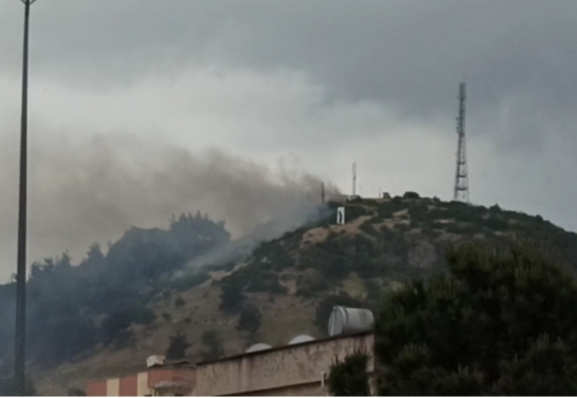 Yangını sağanak yağmur söndürdü