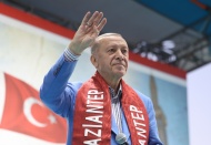 Cumhurbaşkanı Erdoğan vicdansız ev sahipleri için konuştu: Sırf aç gözlülükle fahiş fiyat artışı yapanların ümüğünü sıkacağız