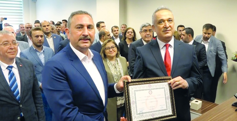 Türkiye’nin yolu reformlardan ve özgürlüklerden geçiyor