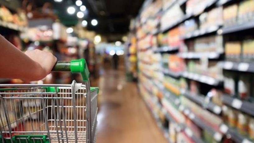 Büyük perakendeciler, ürünlerdeki fiyat artışlarını direkt tüketiciye yansıtıyor