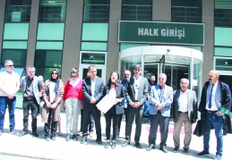 Eşitliğin, özgürlüğün barışın ve huzurun ülkesini kurmak için oylarımızı verelim