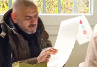 1 milyon 889 bin 398 kişi oy kullandı