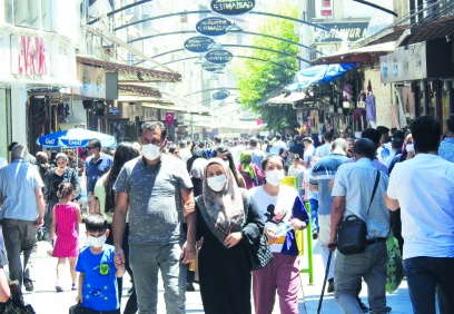 Yüzde 81.7 ekonomik geleceğinden kaygılı, yüzde 92, “Gıda fiyatları artacak” diyor