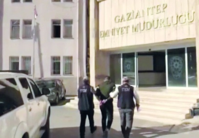 Şüpheli şahsın üzerinden uyuşturucu çıktı