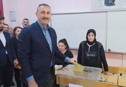 Gül, oyunu Gaziantep’te kullandı