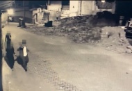 Hırsızlık malları sırtına yükleyip gitti