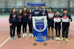“Okul Sporları Kort Tenisi Müsabakası”nda il ikinciliği aldı