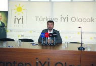 Burası kimsenin omuzuna basılıp geçilecek yer değil