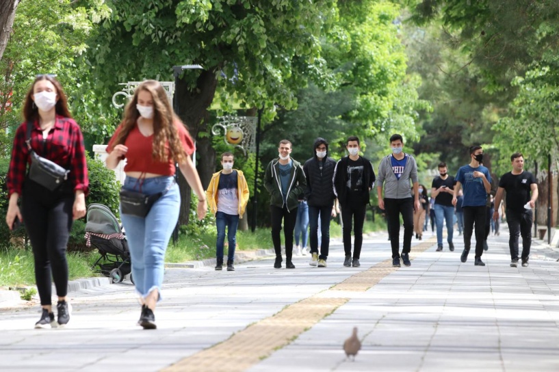 Yurt dışında yaşamak isteyenler Almanya, ABD ve İngiltere diyor