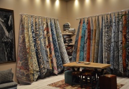 Bankalardan istenilen krediler kullanılamadığı gibi mevcut mevduat hesaplarımızda bulunan dövizlerimizi de kullanamıyoruz