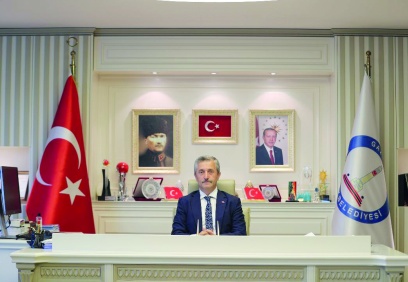 İnşallah gençlerimiz istedikleri okulları kazanarak başarılarını sürdürürler