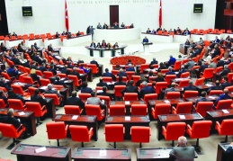 Meclis  yeni meclis başkanını seçmek için toplanıyor