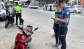Plakasız, tescilsiz motosiklet ve kasksız sürücülere işlem yapıldı
