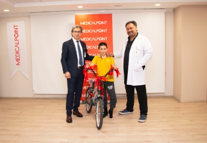 İlk adımların ödülünü doktorlarından aldı