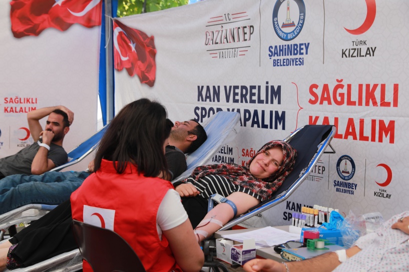 Kızılay’a bir günde 5 bin 989 ünite kan bağışı yapıldı