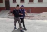 Telefonu çalan motorlu hırsız kameralara yakalandı