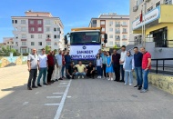 Adıyaman’a bir tır dolusu hijyen giysi ve gıda yardımı gönderildi