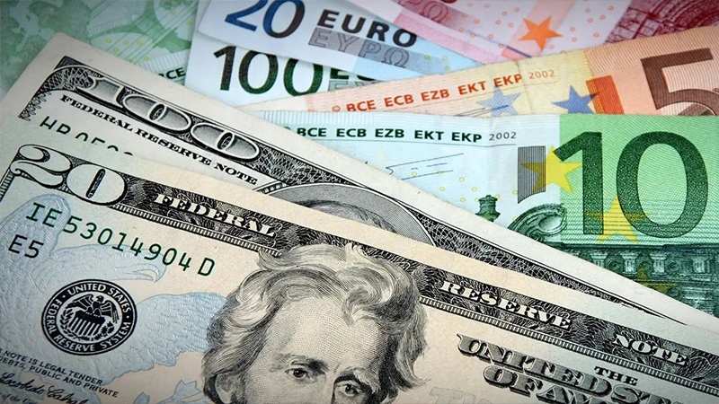 Dolar kuru, 14 Mayıs'taki seçimlerden sonra 4 liradan fazla yükseldi