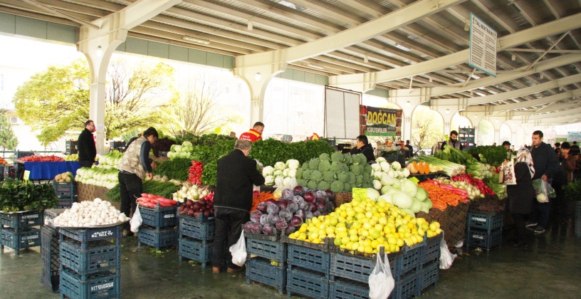 Dolar arttı, mazot pahalandı, Pazar fiyatları uçtu