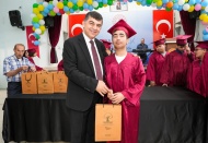 Çocukların hepsinin doğum günü birlikte kutlanıyor