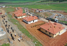 Gaziantep'te depremzedelere 14 akıllı konut ve 132 iş yeri teslim edildi