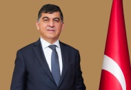 Babalarımızın kıymetini bir gün değil, her gün bilmeliyiz