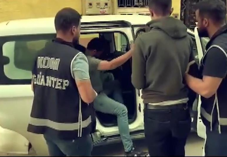 "Kukla" operasyonunda 8 ruhsatsız silah ele geçirildi